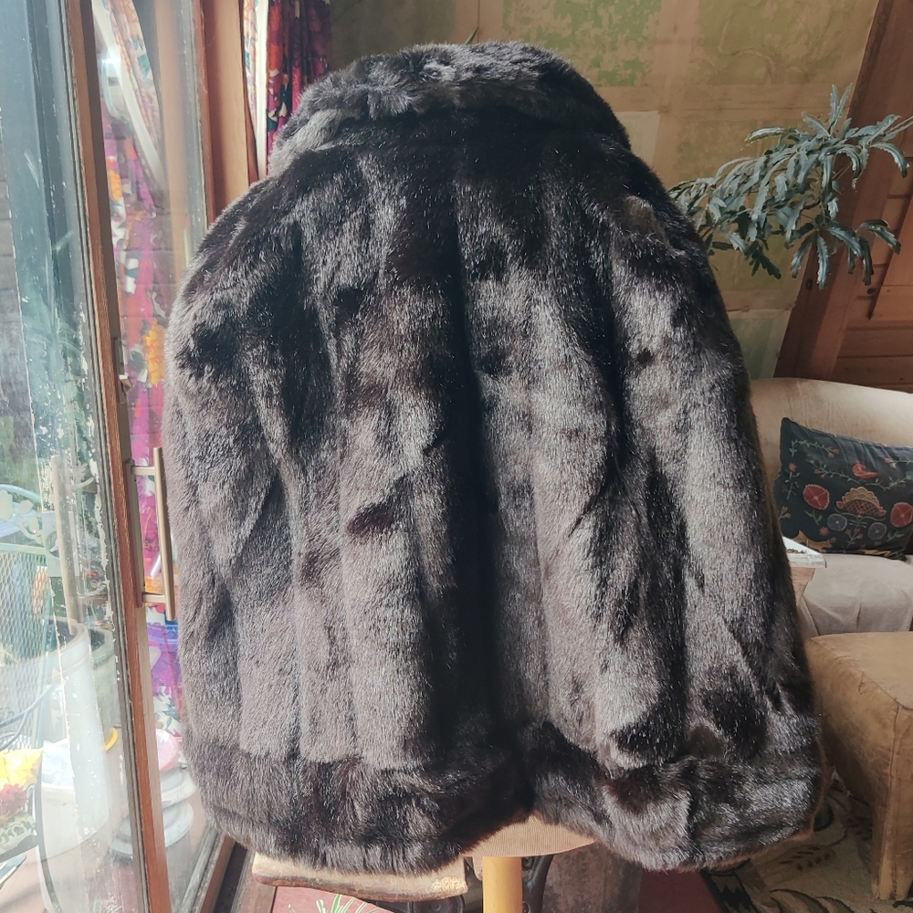 VTG 60s Dark Brown Vegan Faux Fur Cape Shawl Wrap Lined Pockets Glam Luxe READ - Picture 6 of 16